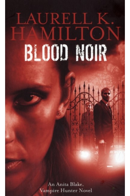 BLOOD NOIR-VAMPIRE HUNTER 15 PB