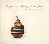 VΕGΑΝ ΑΝD LΙVΙΝG RΑW FΟΟD