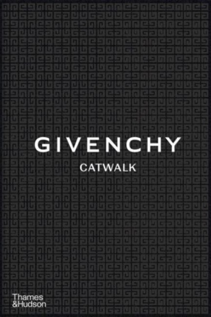 GIVENCHY CATWALK