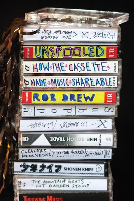 UNSPOOLED : HOW THE CASSETTE MADE MUSIC SHAREABLE