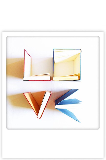 ΚΑΡΤΑ PICKMOTION ΜΟΝΗ LOVE BOOKS